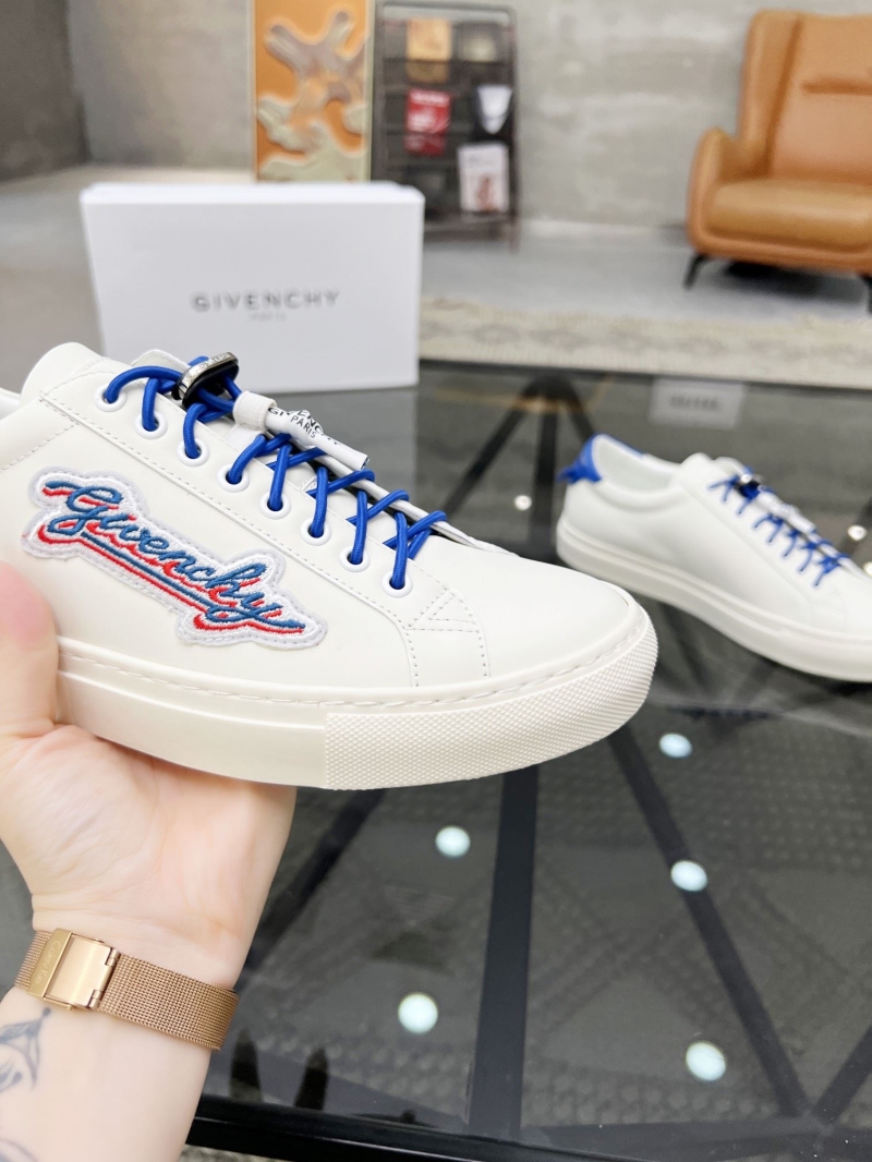 Givenchy Sneakers